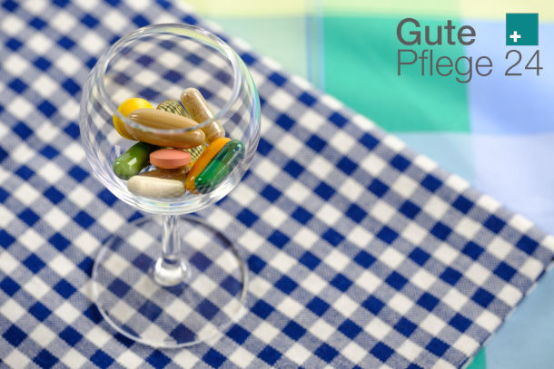 Medikamentengabe durch eine Pflegehilfskraft